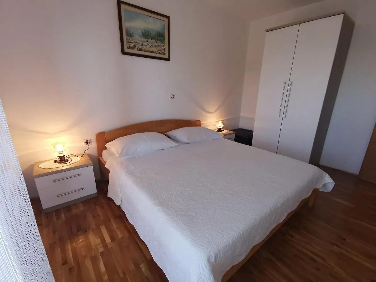 Apartment In Crikvenica 40977