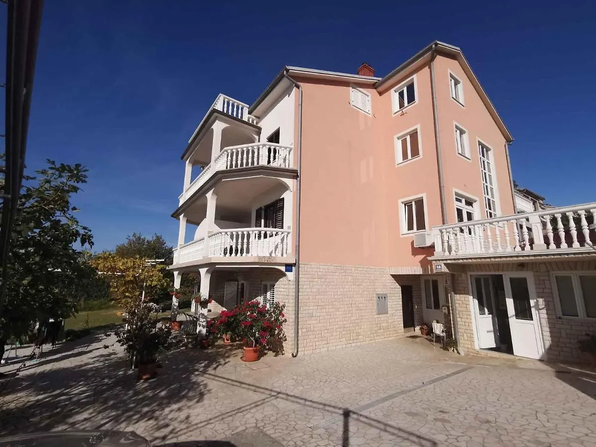 Apartment In Crikvenica 40977